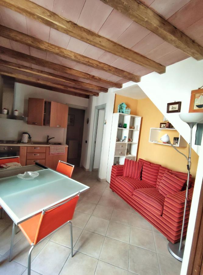Il Gabbiano Apartment กอร์นิญา ภายนอก รูปภาพ